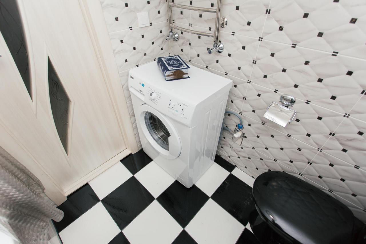 De Luxe Apartments Centr Illinskaya Sumy Εξωτερικό φωτογραφία