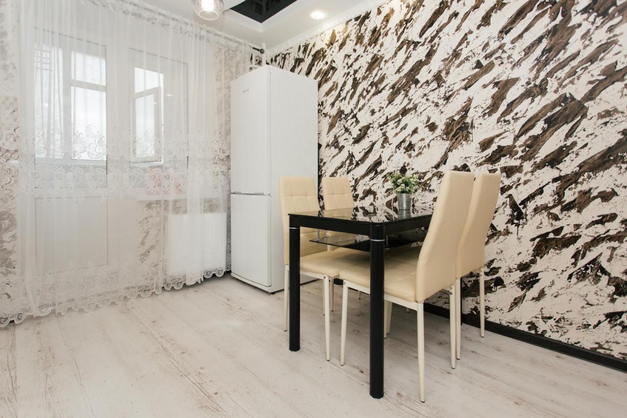 De Luxe Apartments Centr Illinskaya Sumy Εξωτερικό φωτογραφία