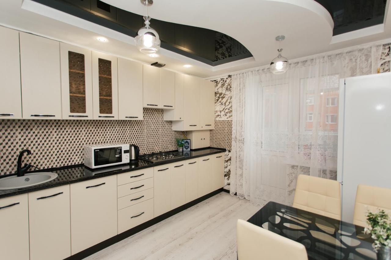 De Luxe Apartments Centr Illinskaya Sumy Εξωτερικό φωτογραφία
